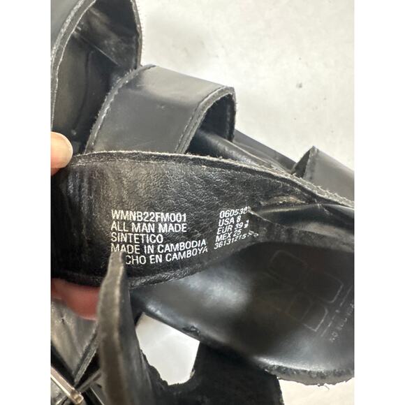 90s No Boundaries Chunky Black Sandals Womens 8 Gryphon Fisherman Lug Grunge - Picture 9 of 9